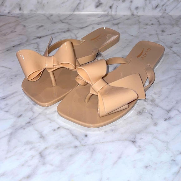 NWT Glaze |Nude Sandals 🩴 size 81/2 - Picture 2 of 3